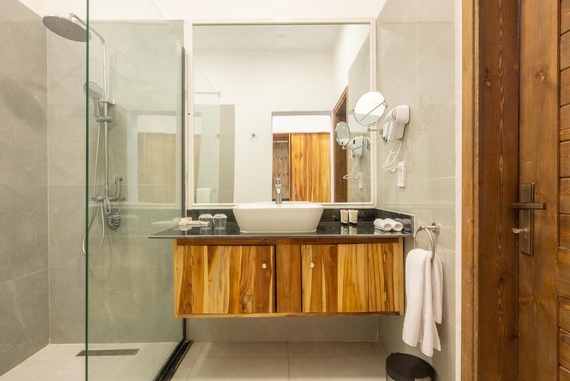 פוואני מצ'אנגני Royal Mandarin Hotel & Resort מראה חיצוני תמונה